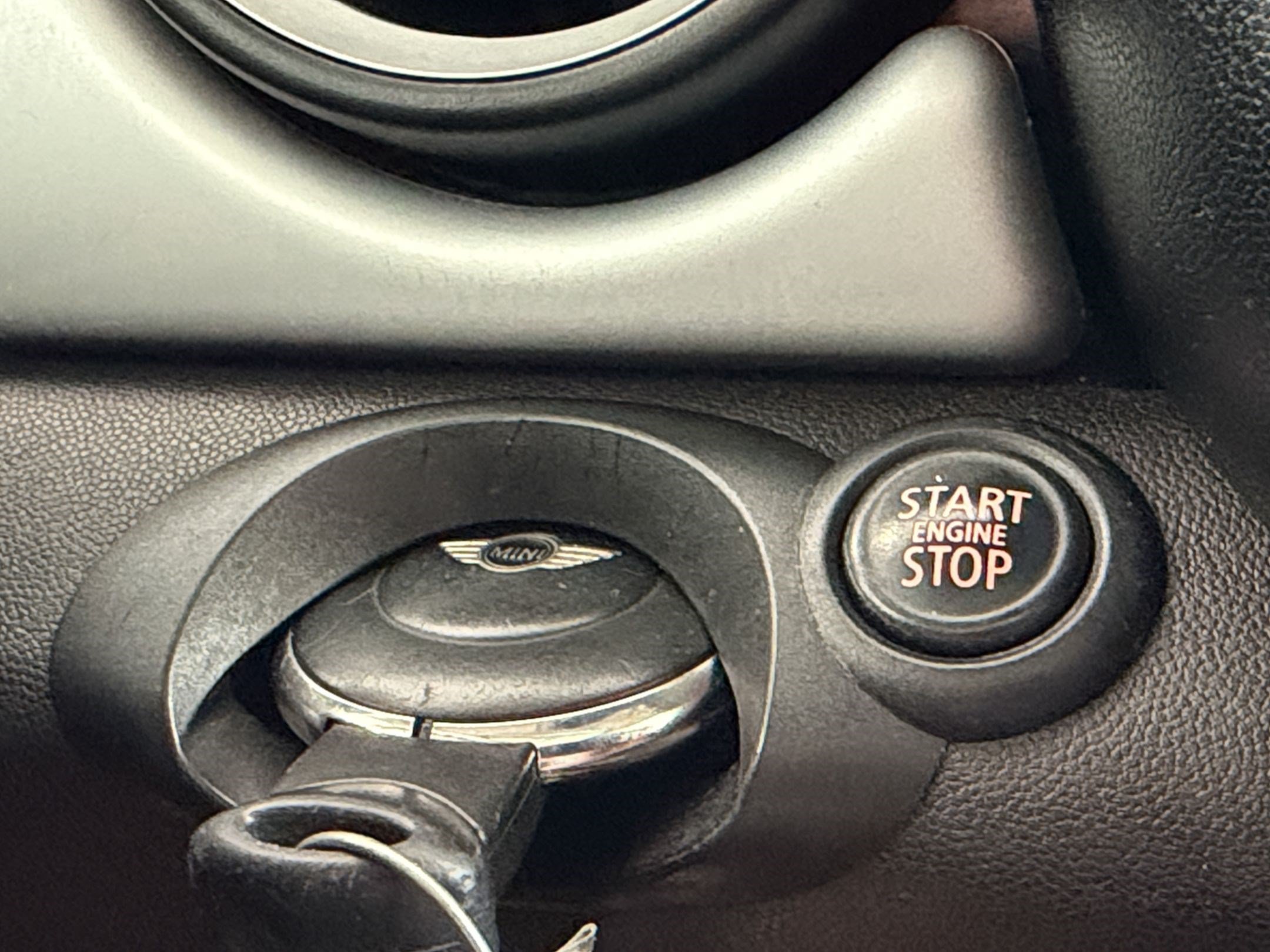 Used 2013 MINI Cooper Hardtop FWD image 17
