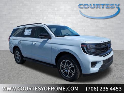 New 2026 Ford Expedition Active RWD image 1