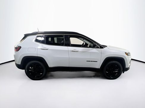 Used 2022 Jeep Compass Limited AWD/4WD image 4