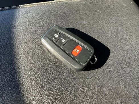 Used 2022 Toyota 4Runner Limited image 37