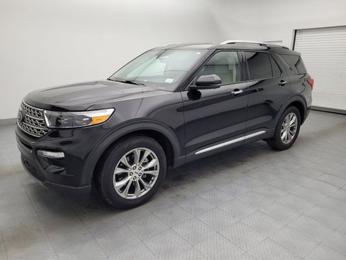 Used 2022 Ford Explorer Limited w/ Equipment Group 301A image 2