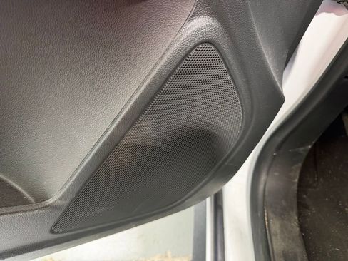 Used 2021 Chevrolet Colorado LT w/ Safety Package RWD image 9