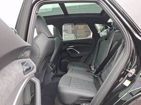 New 2026 Audi SQ5 Premium Plus image 6