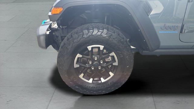 Used 2024 Jeep Wrangler Unlimited Rubicon 4xe w/ Convenience Group AWD/4WD image 28