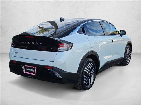 Used 2026 Nissan Leaf SV+ w/ Floor Mat Package (SV+) image 5