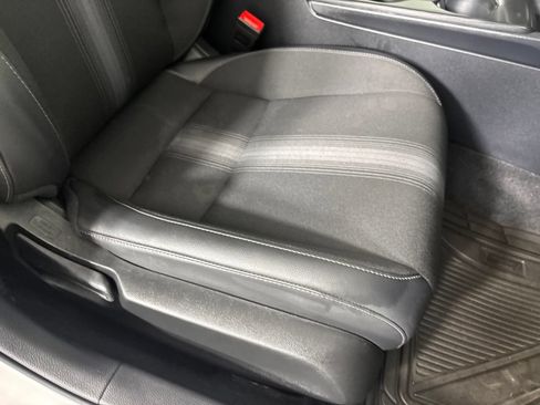 Used 2025 Honda Civic Sport image 28