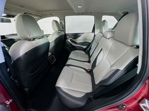 Used 2023 Subaru Forester Limited image 33