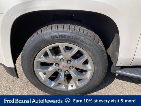 Used 2019 GMC Yukon SLT w/ Open Road Package AWD/4WD image 9
