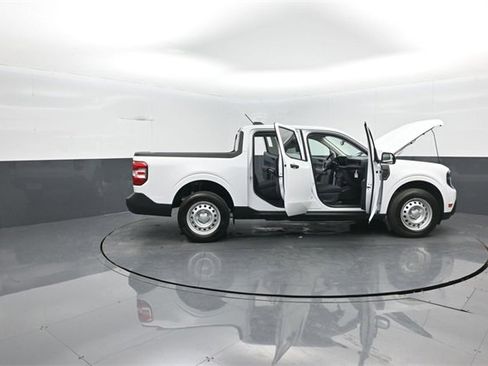 New 2026 Ford Maverick XL image 39
