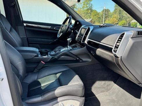 Used 2015 Porsche Cayenne S w/ Infotainment Bose Package image 28