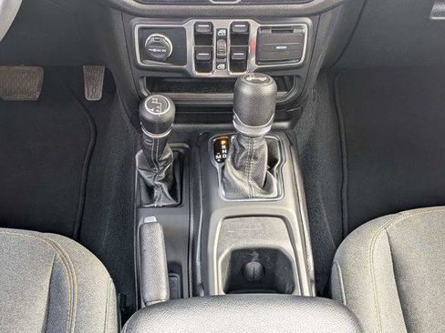 Certified 2024 Jeep Wrangler Unlimited Sport AWD/4WD image 19