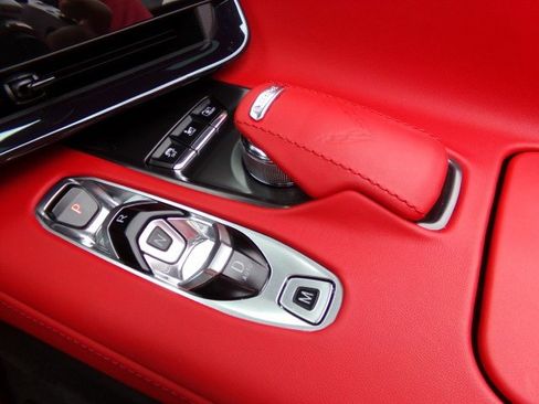 Used 2024 Chevrolet Corvette Stingray Premium Conv w/ Z51 Performance Package RWD image 19