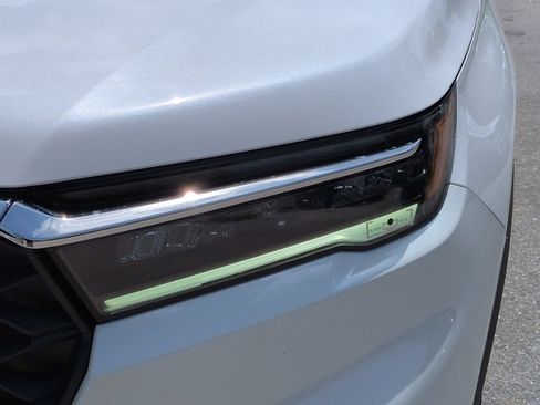 Used 2025 Honda Pilot EX-L image 10