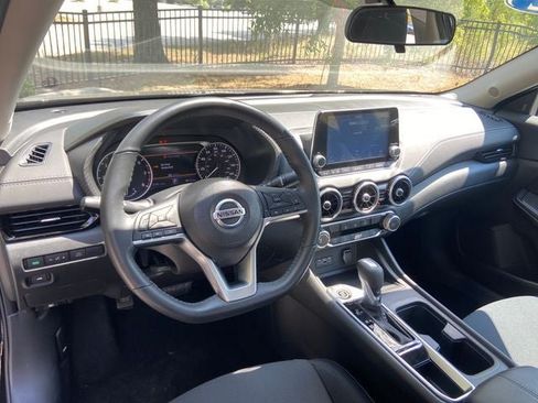 Used 2022 Nissan Sentra SV FWD image 18