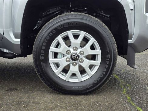 Certified 2025 Toyota Tacoma SR5 image 9