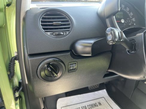 Used 2003 Volkswagen Beetle GLS image 23