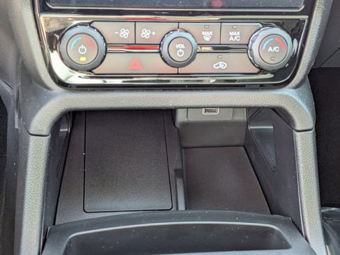 New 2026 Ford Ranger XLT w/ Equipment Group 301A High image 21