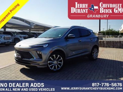 Used 2024 Buick Encore GX Avenir w/ Avenir Convenience Package AWD/4WD image 4