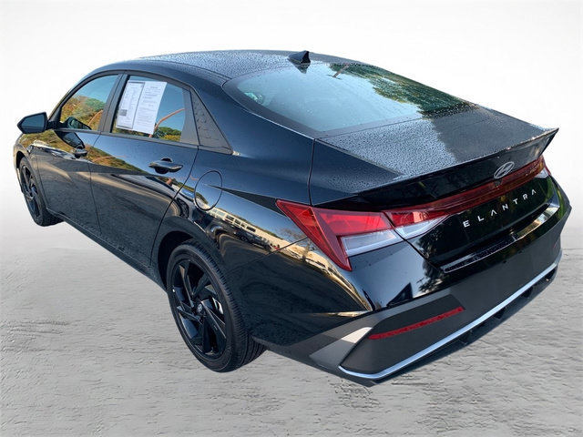 Certified 2026 Hyundai Elantra Sport FWD image 5