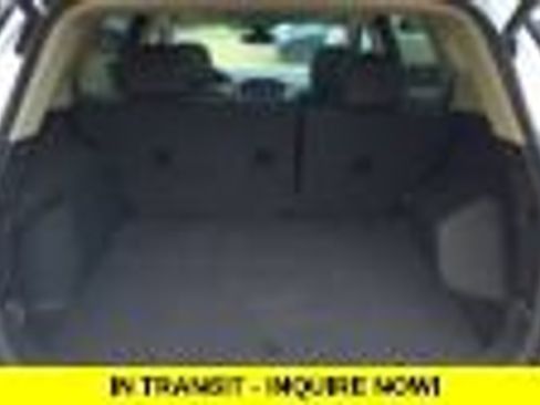 Used 2023 GMC Terrain Denali w/ Denali Premium Package AWD/4WD image 5
