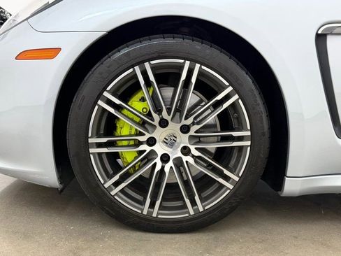 Used 2016 Porsche Panamera S image 11