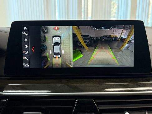 Used 2018 BMW 530i w/ Luxury Seating Package image 31