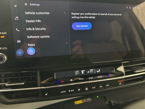Used 2025 Toyota Sienna XSE image 37