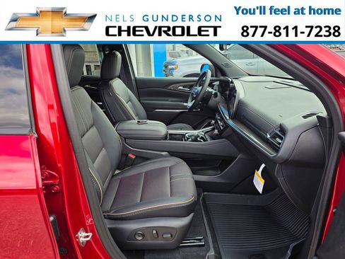 New 2026 Chevrolet Traverse High Country w/ LPO, Floor Liner Package AWD/4WD image 17