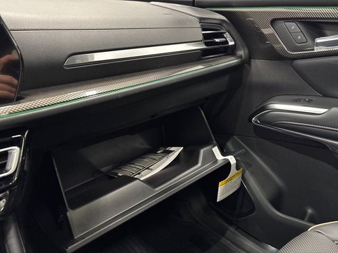 New 2026 Chevrolet Traverse High Country image 18