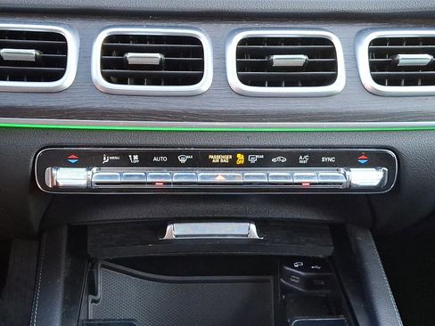 Used 2022 Mercedes-Benz GLE 350 4MATIC image 17