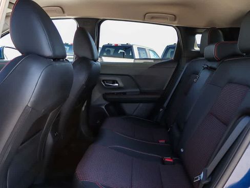 Used 2025 Nissan Kicks SR FWD image 18