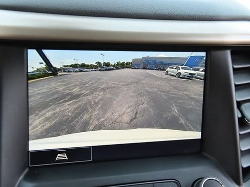 Used 2023 GMC Acadia Denali AWD/4WD image 15