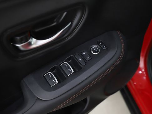 Used 2025 Honda HR-V Sport image 19