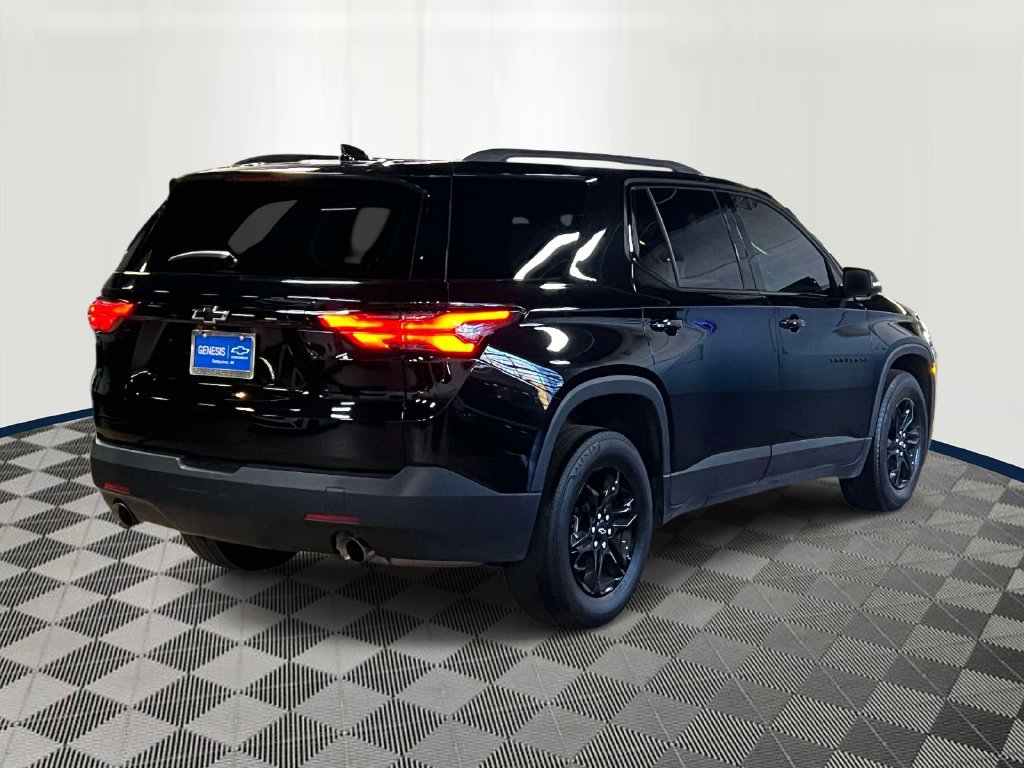 Used 2023 Chevrolet Traverse LS w/ Midnight/Sport Edition FWD image 4