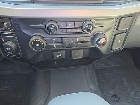 Used 2024 Ford F350 XL w/ XL Chrome Package image 18