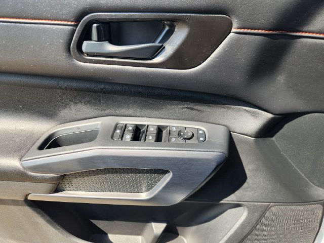 Used 2026 Nissan Pathfinder Rock Creek AWD/4WD image 22