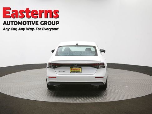 Used 2025 Honda Accord SE image 36