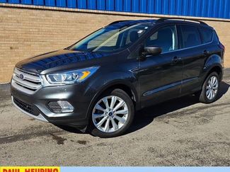 Used 2019 Ford Escape SEL video 1