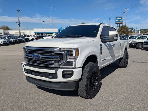 Used 2022 Ford F350 Limited image 8