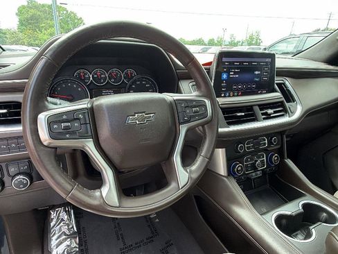 Used 2021 Chevrolet Tahoe Z71 w/ Rear Media and Nav Package AWD/4WD image 4