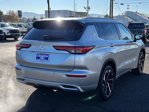 Used 2024 Mitsubishi Outlander SEL image 5