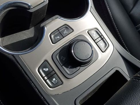 Certified 2023 GMC Terrain Denali w/ Denali Premium Package image 31