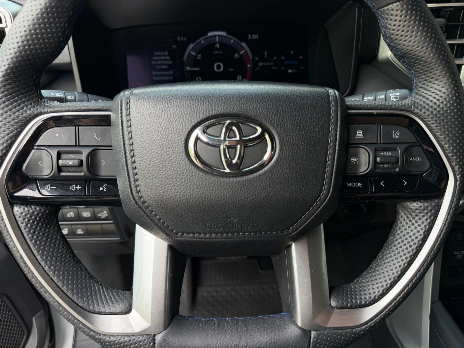 Used 2024 Toyota Sequoia Platinum AWD/4WD image 11