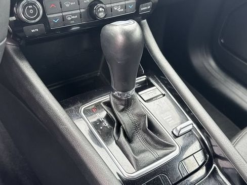 Used 2025 Jeep Compass Limited AWD/4WD image 16