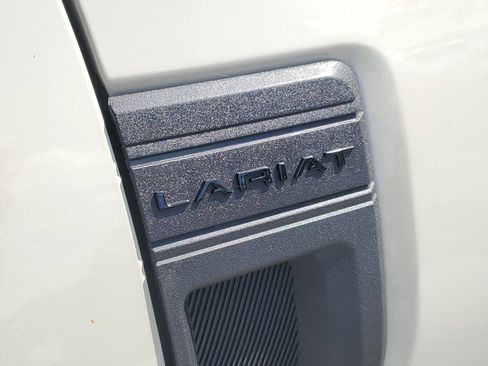 New 2025 Ford Maverick Lariat w/ Black Appearance Package image 6