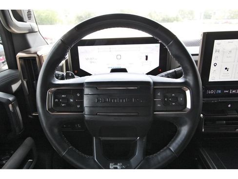 Used 2024 GMC Hummer EV 3X AWD/4WD image 14
