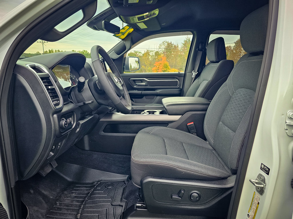 Used 2025 RAM 1500 Big Horn AWD/4WD image 13
