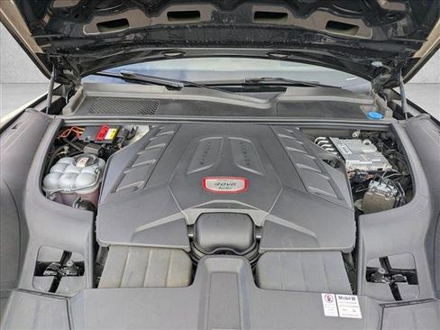 Used 2021 Porsche Cayenne Turbo image 24