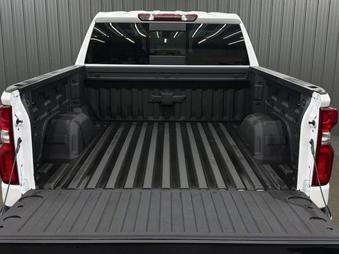 Used 2026 Chevrolet Silverado 1500 RST AWD/4WD image 17