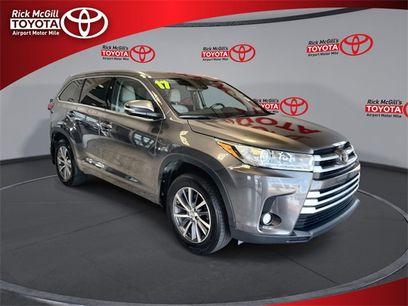 Used 2017 Toyota Highlander XLE